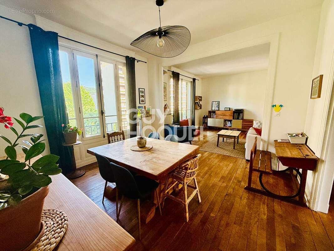 Appartement à CHAMALIERES