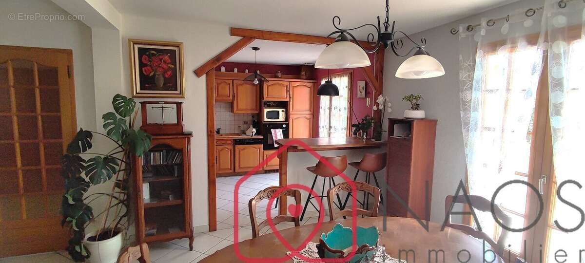 Belle Maison de 135m² 4 Chambres + bureau + Sous-sol complet + 1500m² de terrain. - photo 6