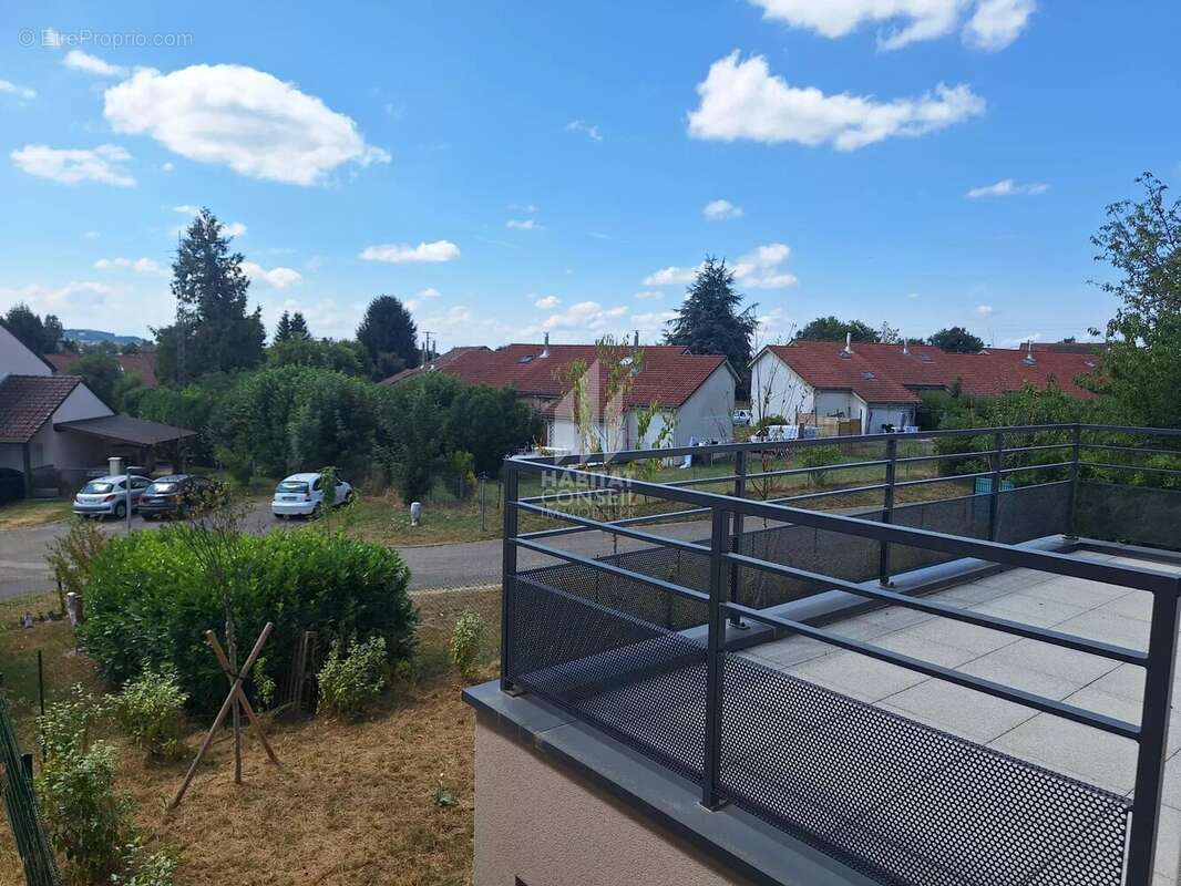 Appartement à LES ABRETS