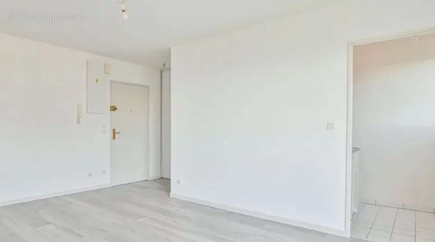 Appartement à LEVALLOIS-PERRET