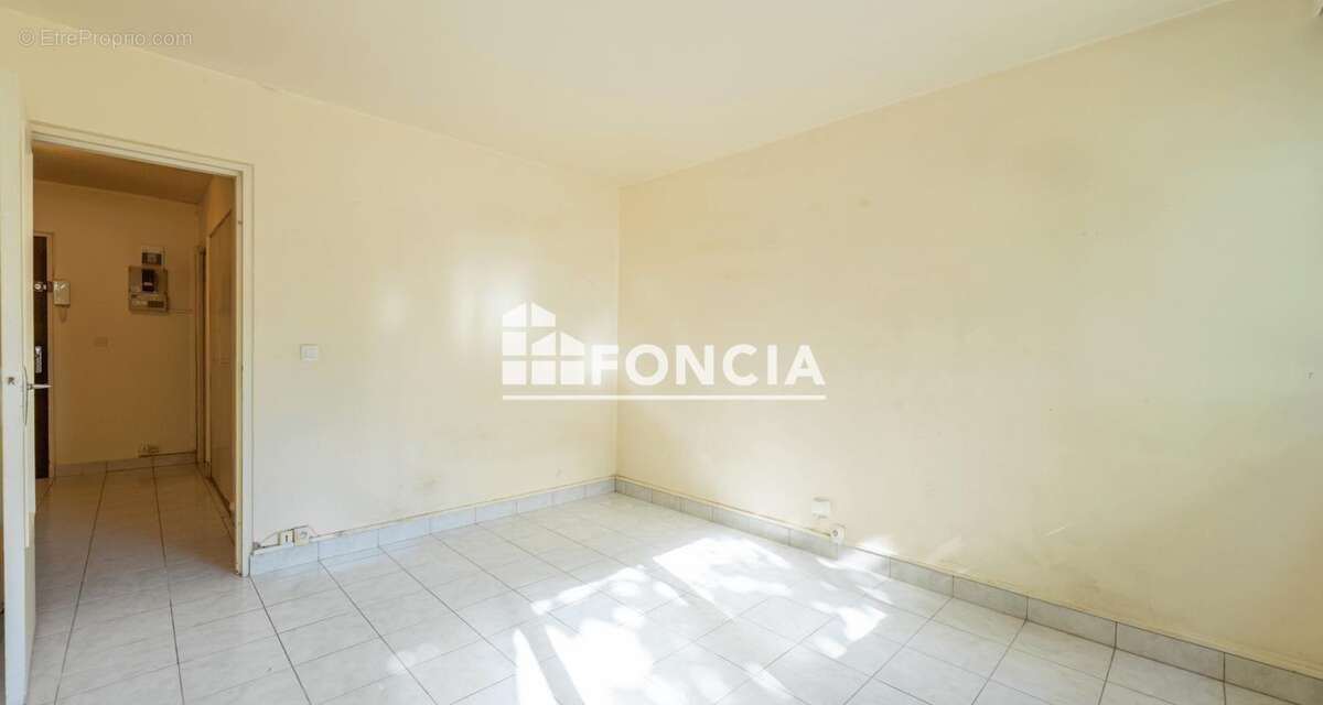 Appartement à NANTERRE