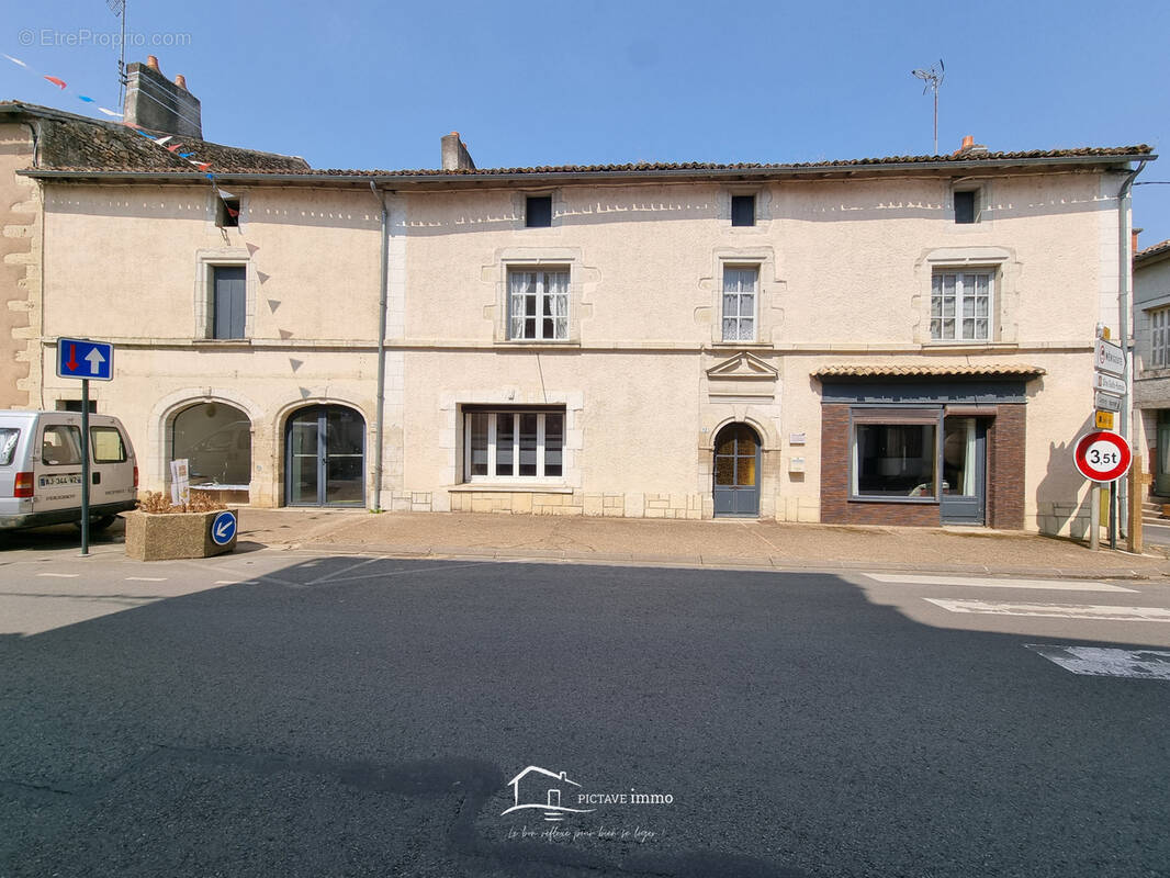 Maison à SANXAY