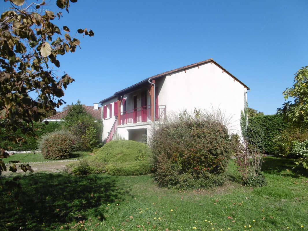 Maison à TRELISSAC