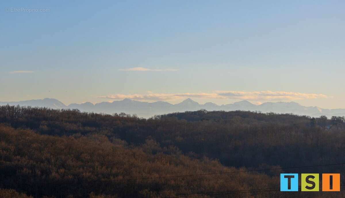 Maison à CASTELNAU-PICAMPEAU
