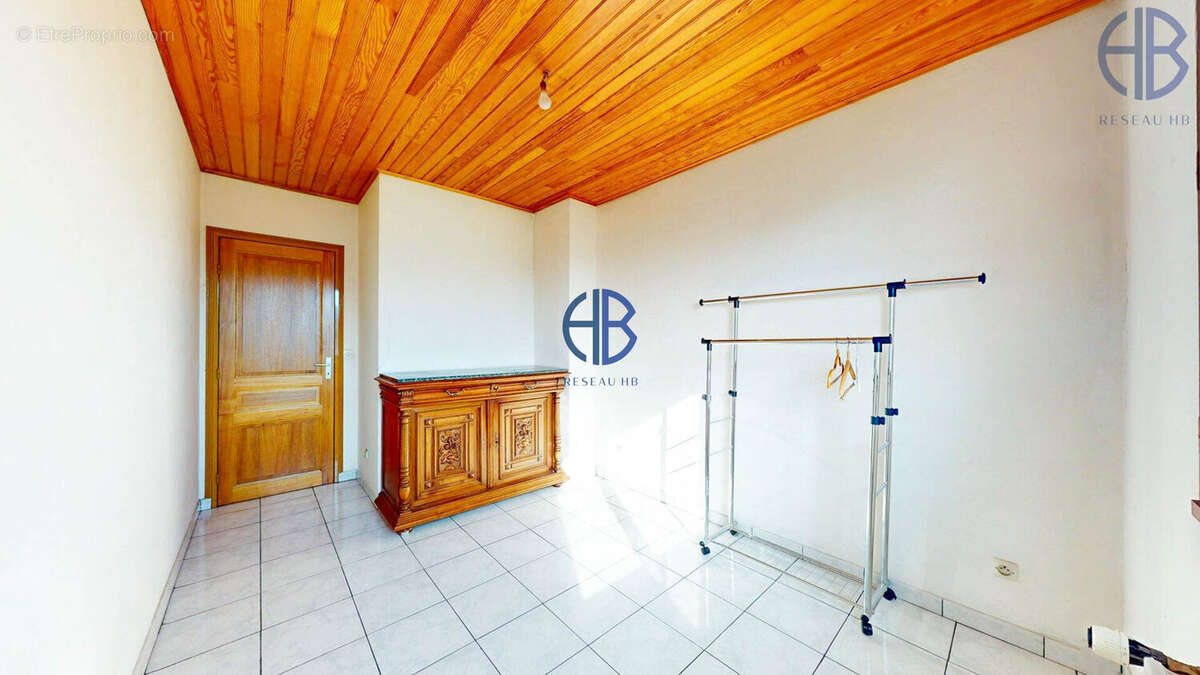 Maison familiale idéale profession libérale 10 pièces 320,05 m²  Avenue Georges Clemenceau  LE BLANC-MESNIL - photo 15