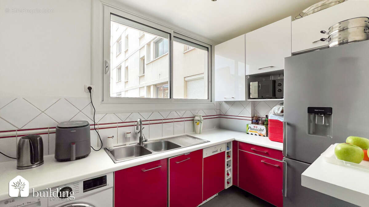 Appartement à COURBEVOIE