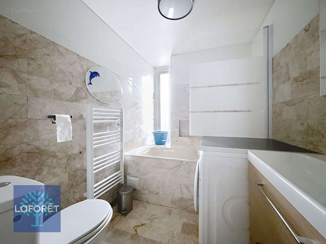 Maison à LOUVIGNE-DU-DESERT