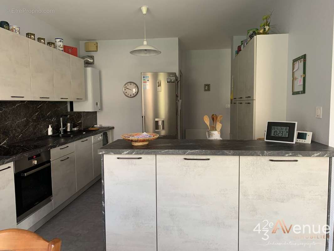 Appartement à SAINT-ETIENNE