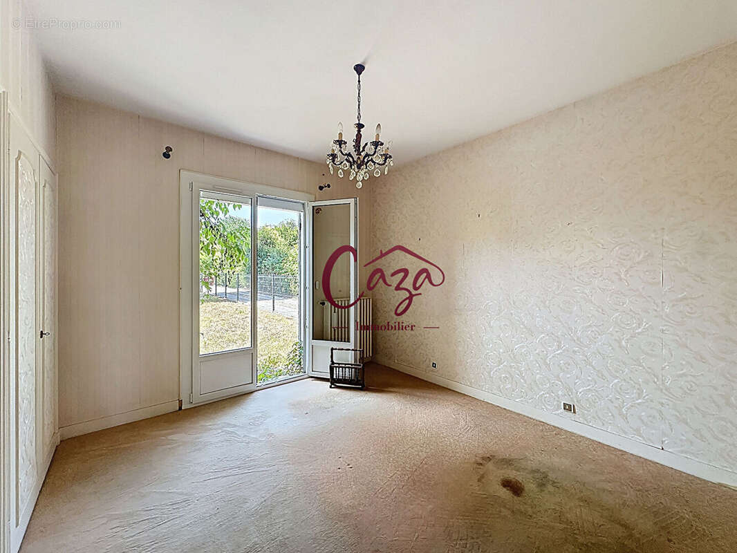 Maison à CAMBLANES-ET-MEYNAC