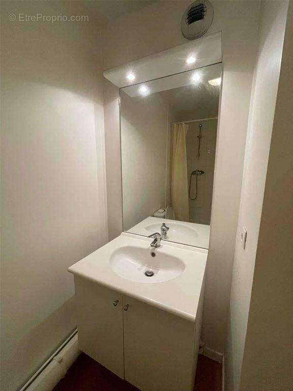 Photo 6 - Appartement à PARIS-18E