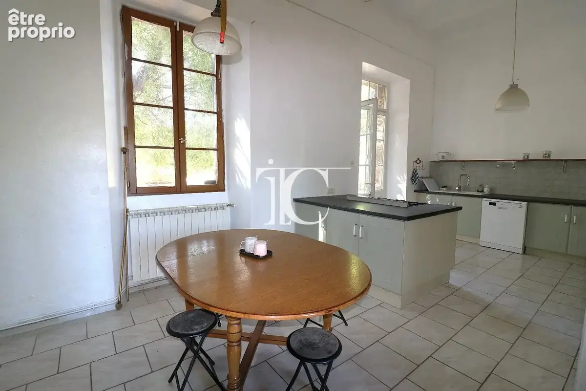 Maison ancienne de caractere avec piscine sur 3190m² de terrain - photo 13
