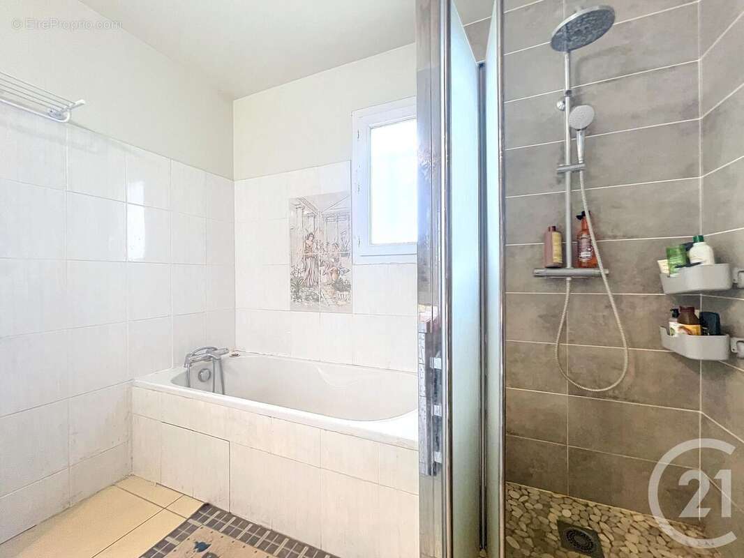 Maison à LATOUR-BAS-ELNE