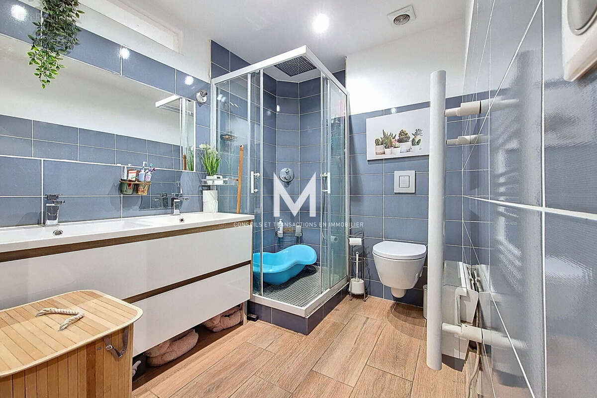 Maison à PLAN-DE-LA-TOUR