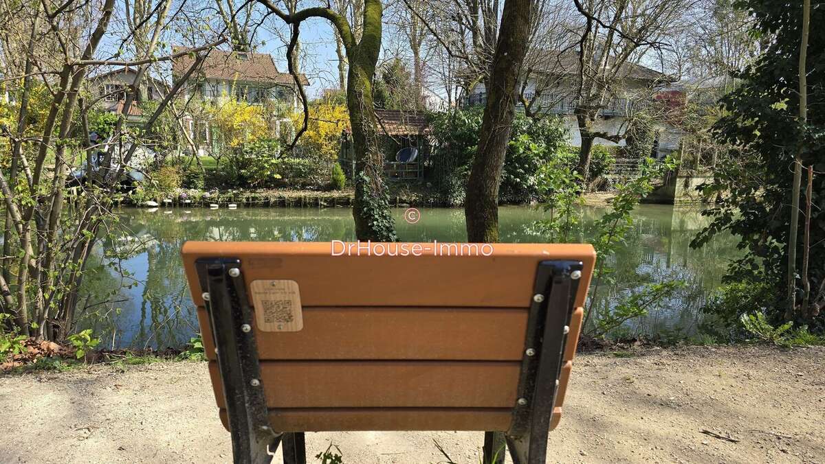 Appartement à SAINT-MAUR-DES-FOSSES