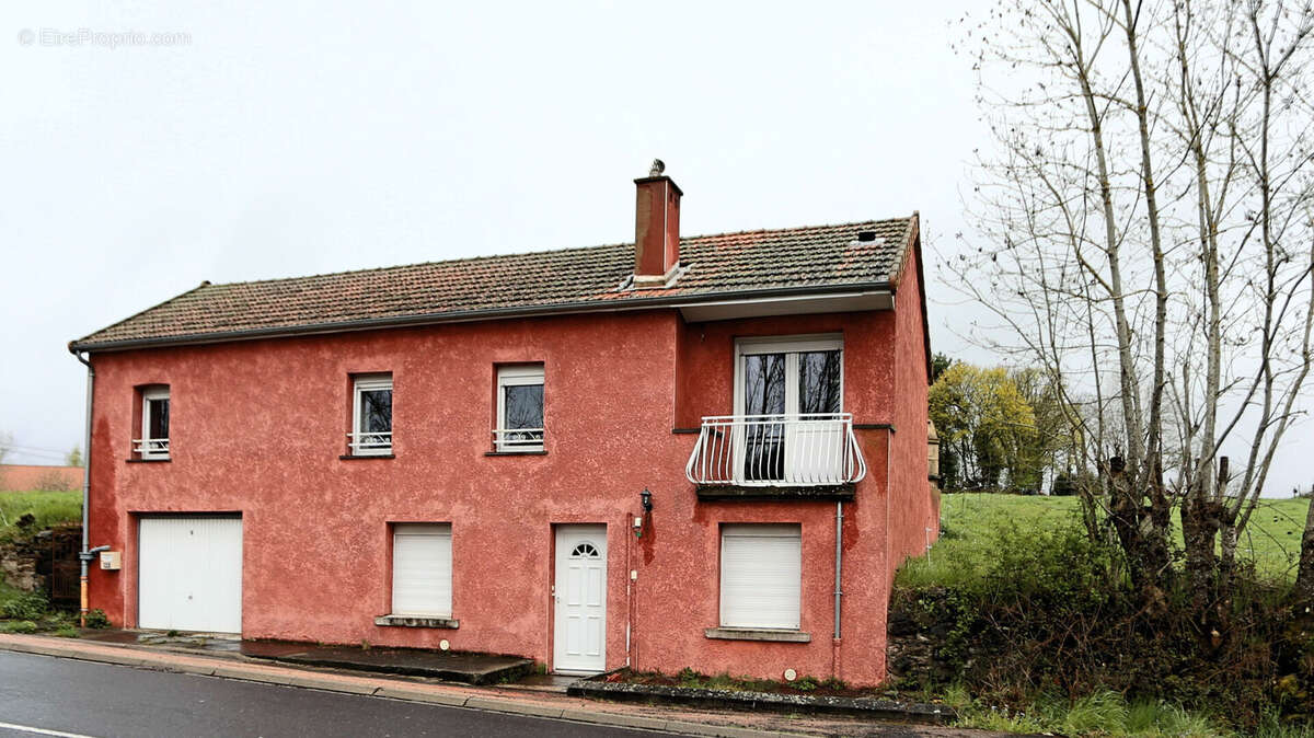Maison à BROMONT-LAMOTHE