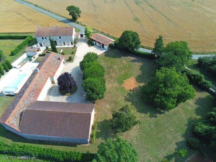 Maison à BLANZAY