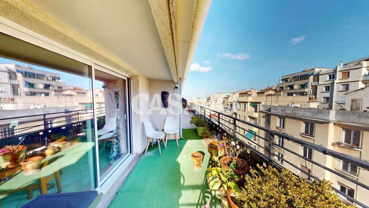 Appartement à MARSEILLE-6E