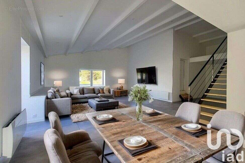 Photo 2 - Maison à MEDIS