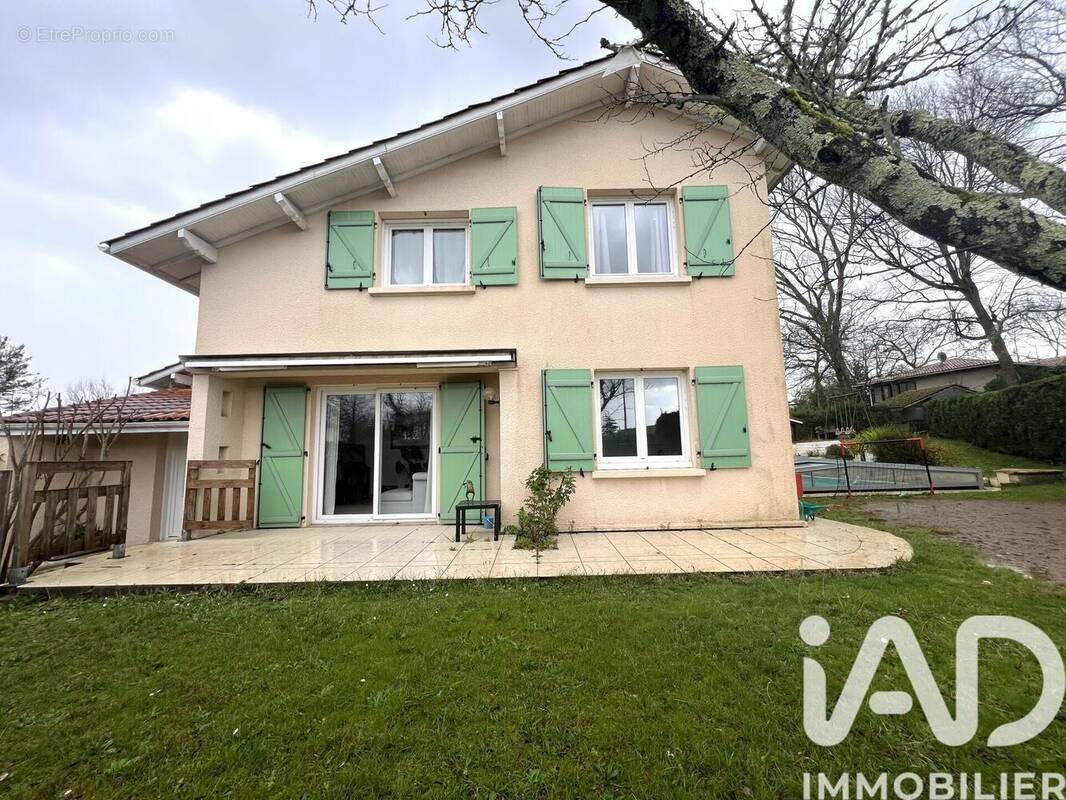 Photo 1 - Maison à SAINT-PIERRE-DU-MONT