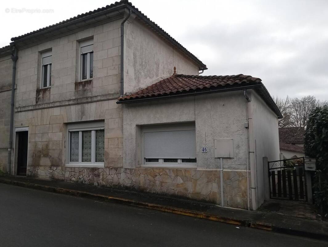 Photo 1 - Maison à NIEUL-LE-VIROUIL