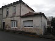 Photo 1 - Maison à NIEUL-LE-VIROUIL