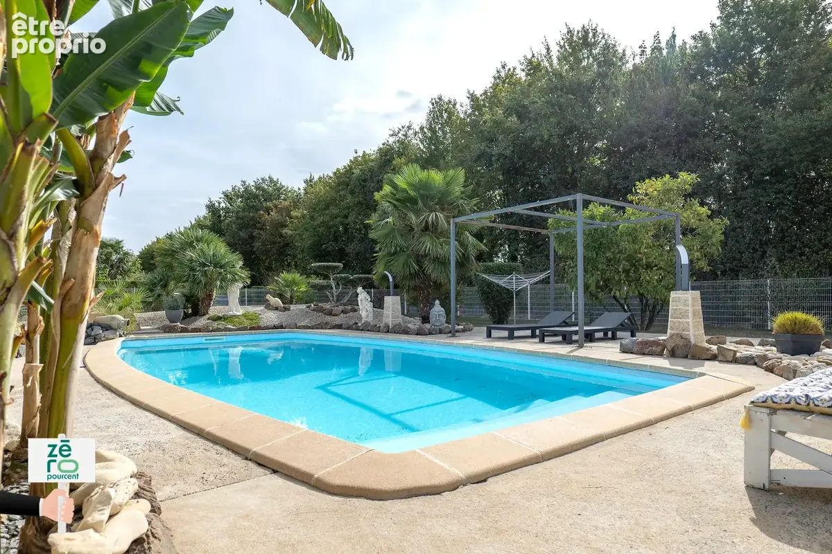 Maison familiale avec piscine sur près de 2 000 m2 à La Bretonnière-la-Claye - photo 21