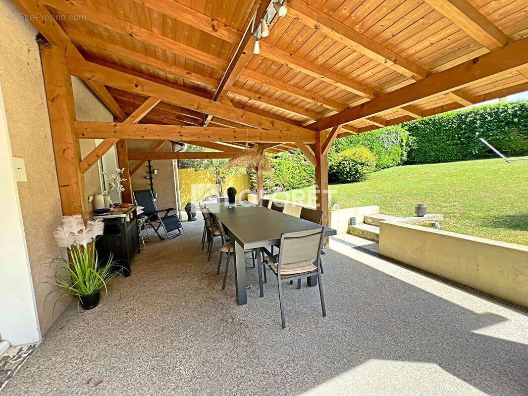 Maison à JONAGE