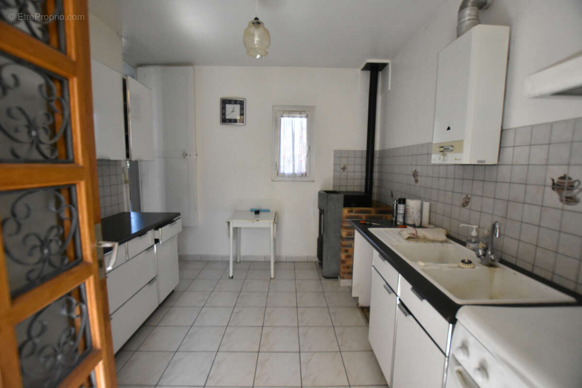 Maison à MOISSY-CRAMAYEL