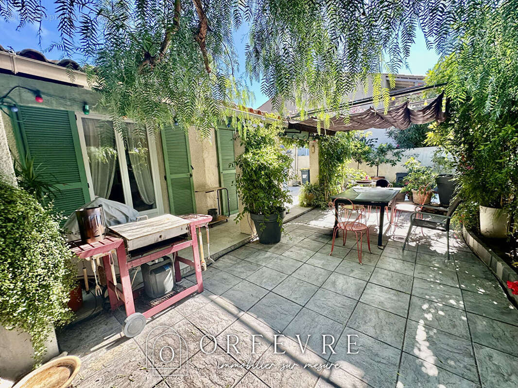 Maison à VILLENEUVE-LES-MAGUELONE