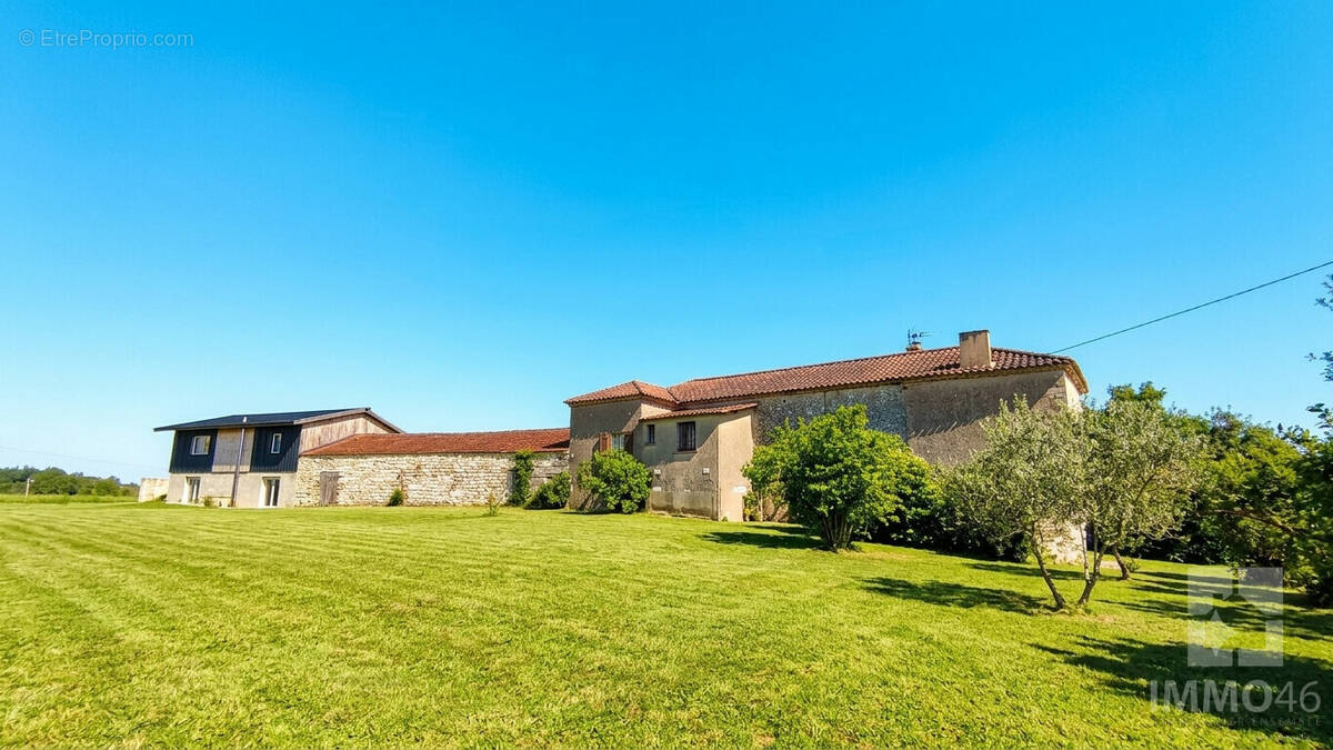 Maison à CAHORS