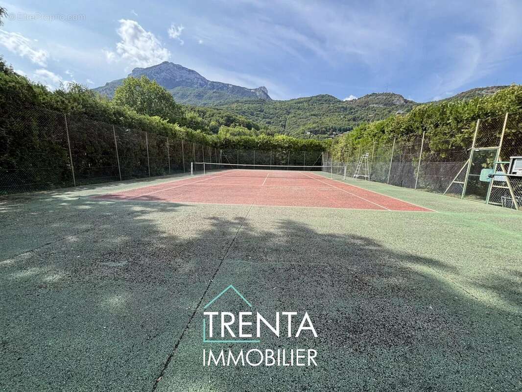 Appartement à SEYSSINET-PARISET