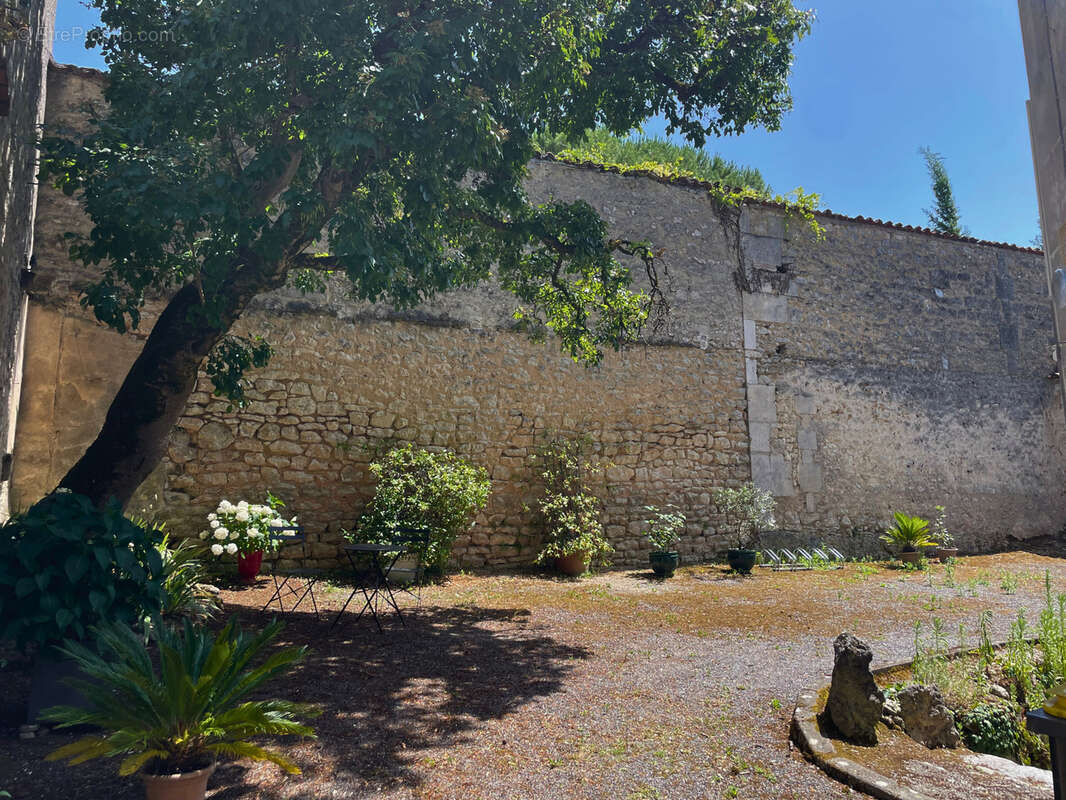 Appartement à COGNAC