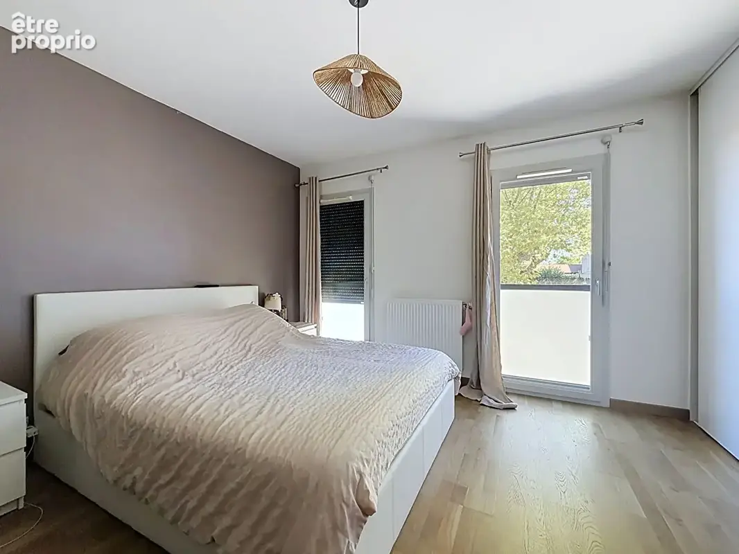 Appartement  lumineux T3, 73m2 +  grand balcon + garage double - photo 3