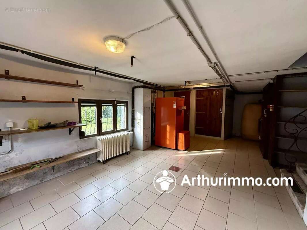 Maison à CHAVANNES-LES-GRANDS