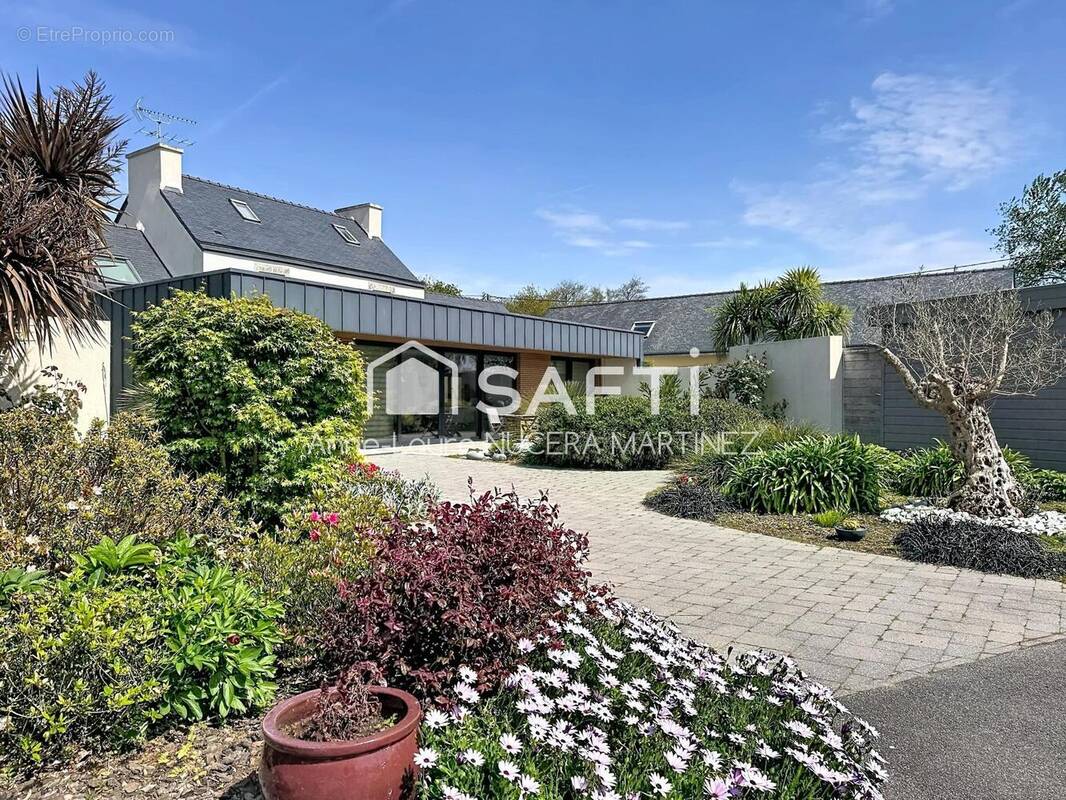 Photo 1 - Maison à LANNILIS