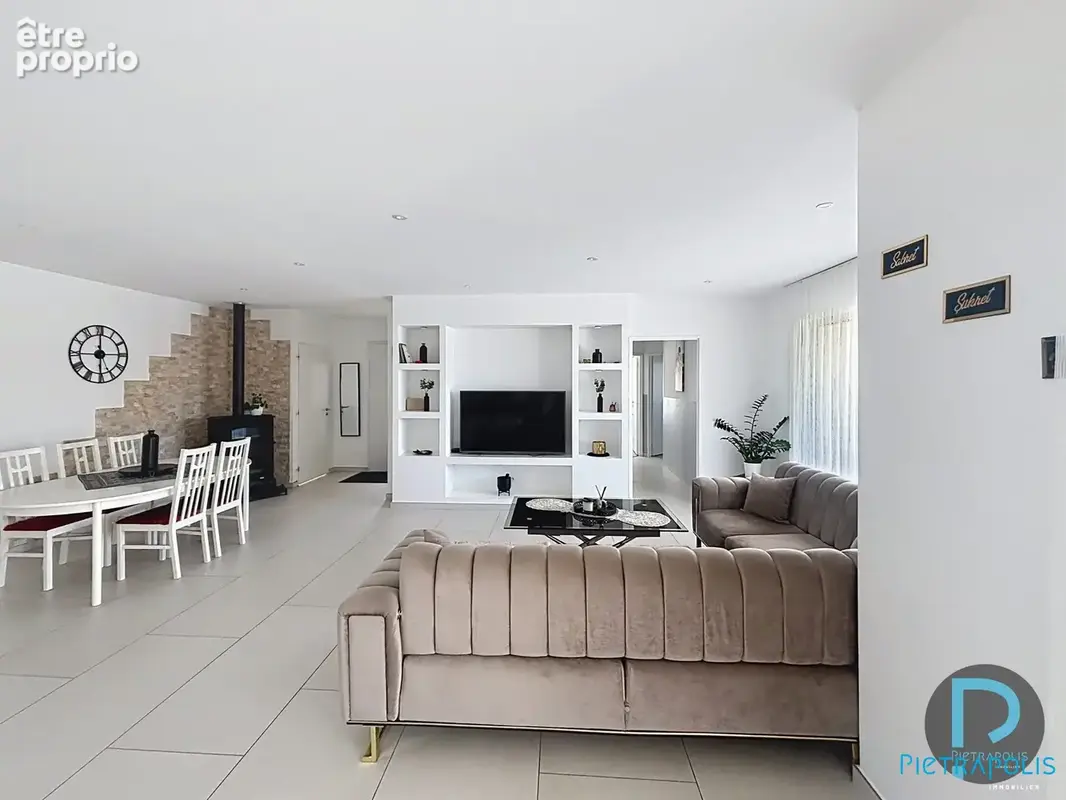 Maison 137 m² à Vonnas  - photo 6