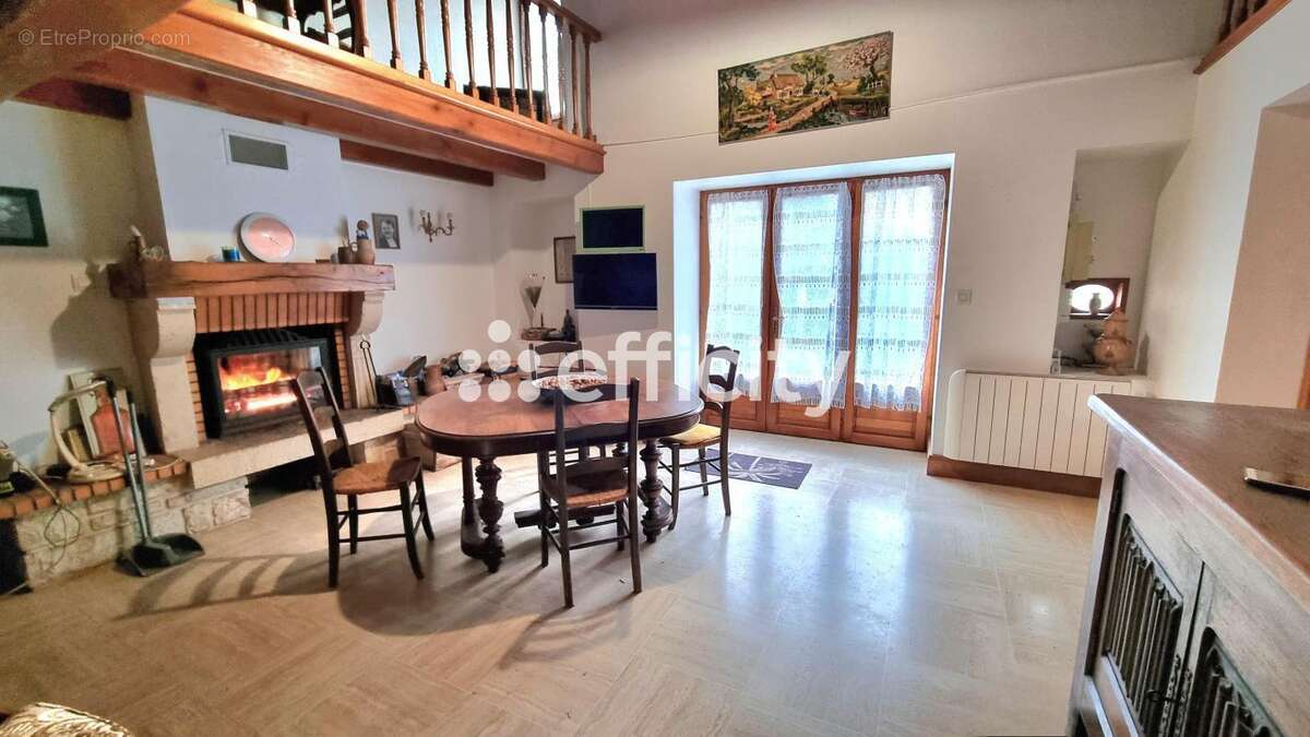 Maison à BLANZAY