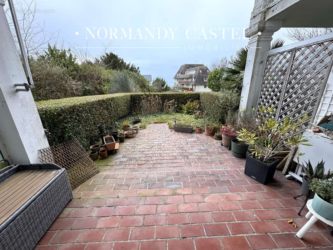 Appartement à TROUVILLE-SUR-MER