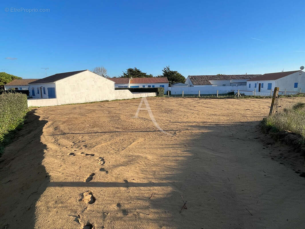 Terrain à BRETIGNOLLES-SUR-MER