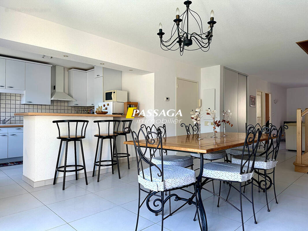 Appartement à SAINT-GENIEZ-D&#039;OLT