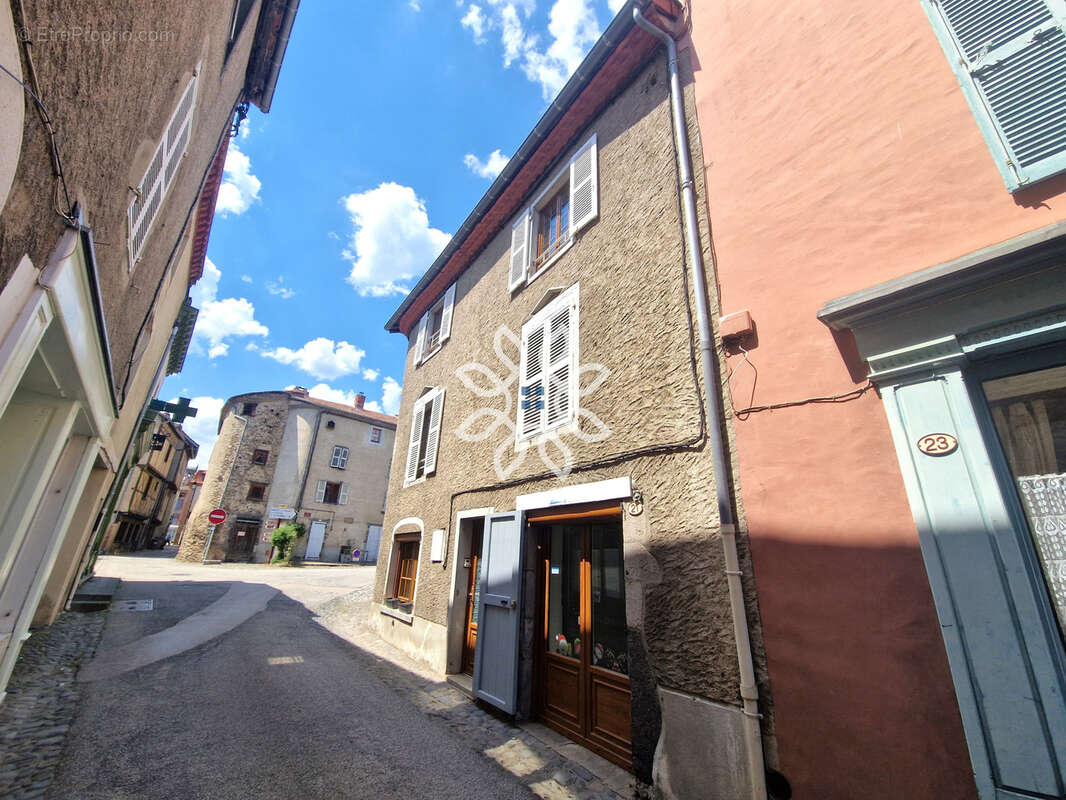 Maison à BLESLE