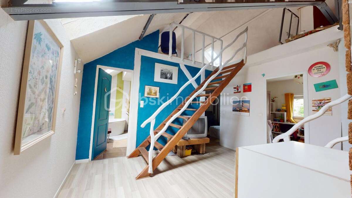 Maison à BEAUNE-LA-ROLANDE