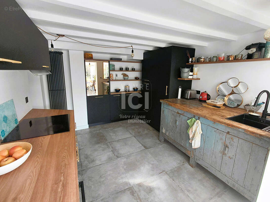 Maison à SAINTE-LUCE-SUR-LOIRE