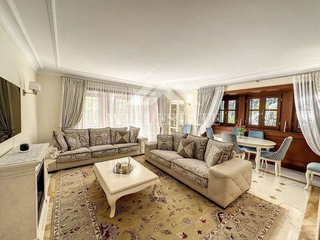 Cannes oxford appartement 3 piece de 110m2 avec jardin privatif et piscine - photo 3