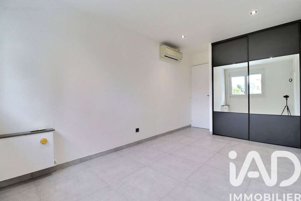 Photo 6 - Appartement à MARSEILLE-11E