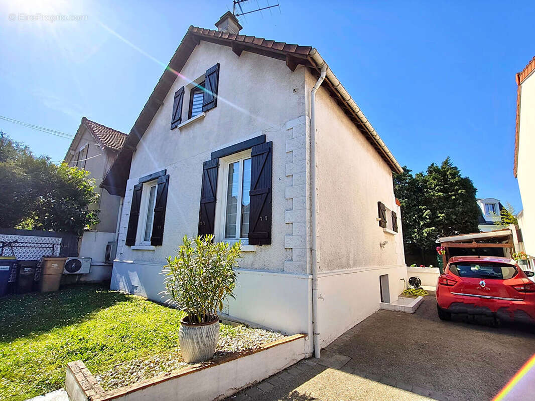 Maison à VILLEMOMBLE