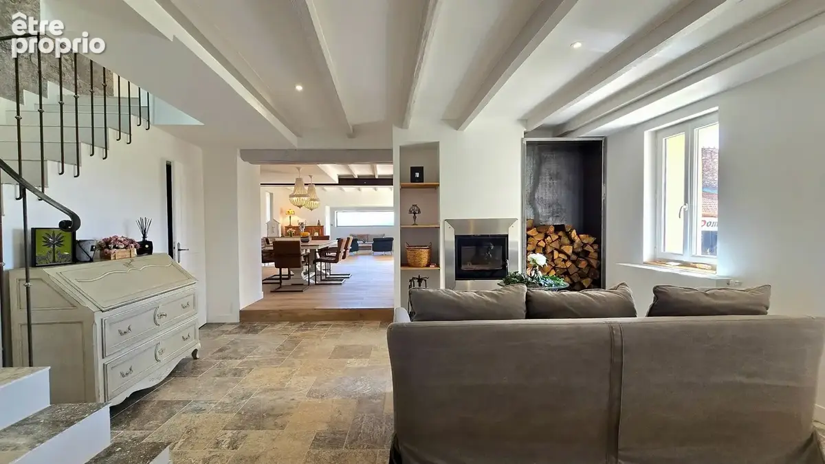 Propriété d'Exception Rénovée – 7.5 hectares - Étang privée - vue panoramique - Piscine - Source - photo 33