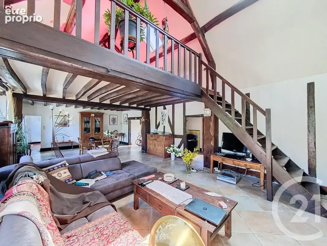Maison 5 pièces 146 m² à vendre à La Ferte-Saint-Aubin (45240) - photo 2