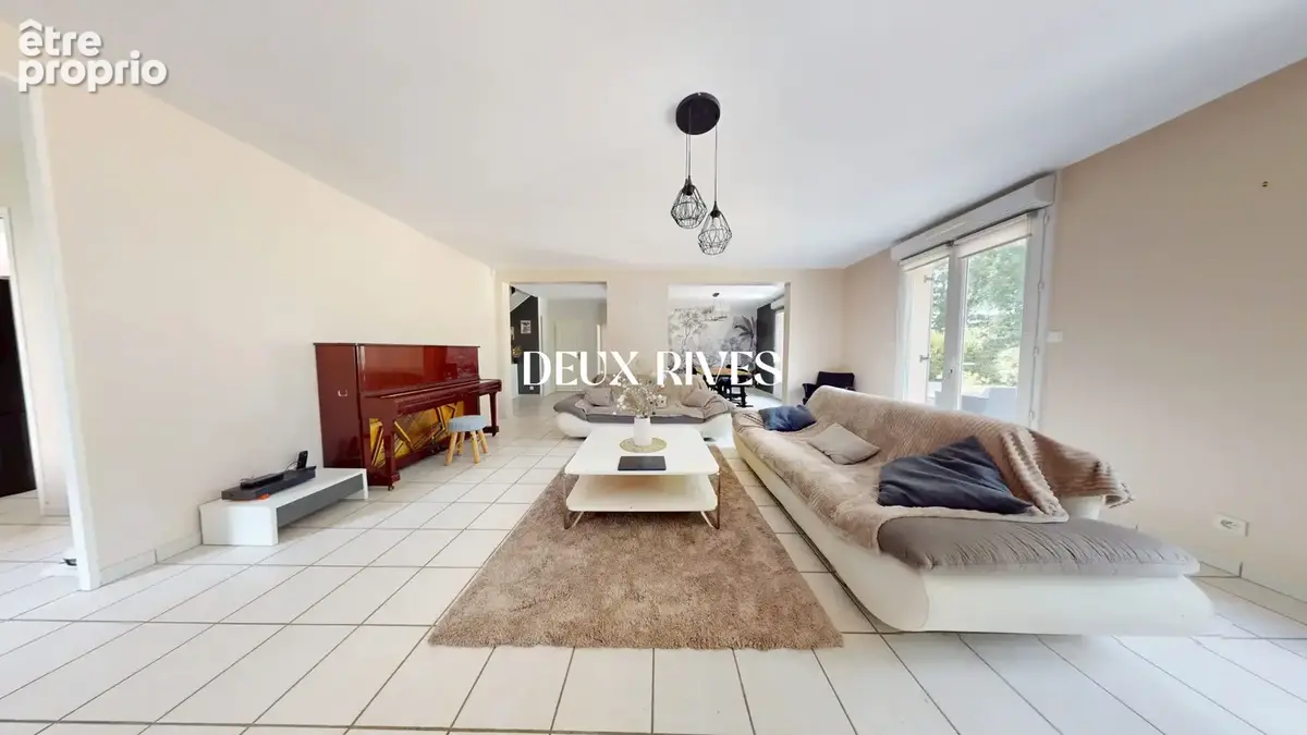 Maison 8 pièces 205 m² à vendre à Thouare-Sur-Loire (44470) - photo 3