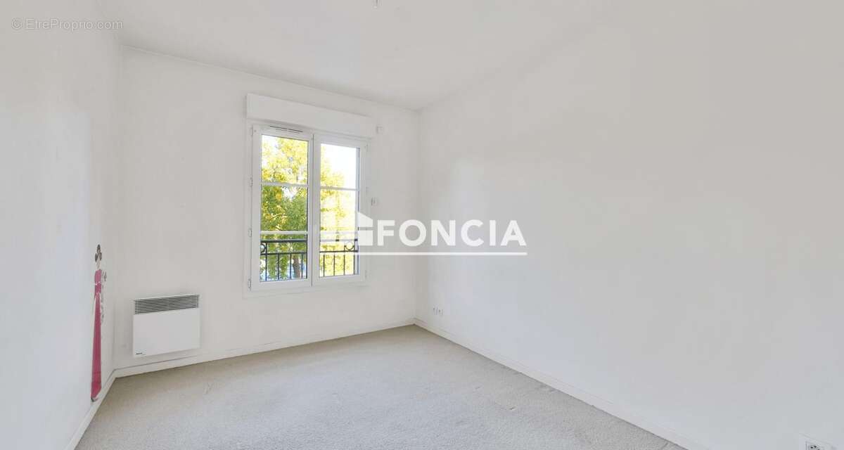 Appartement à LE PLESSIS-ROBINSON